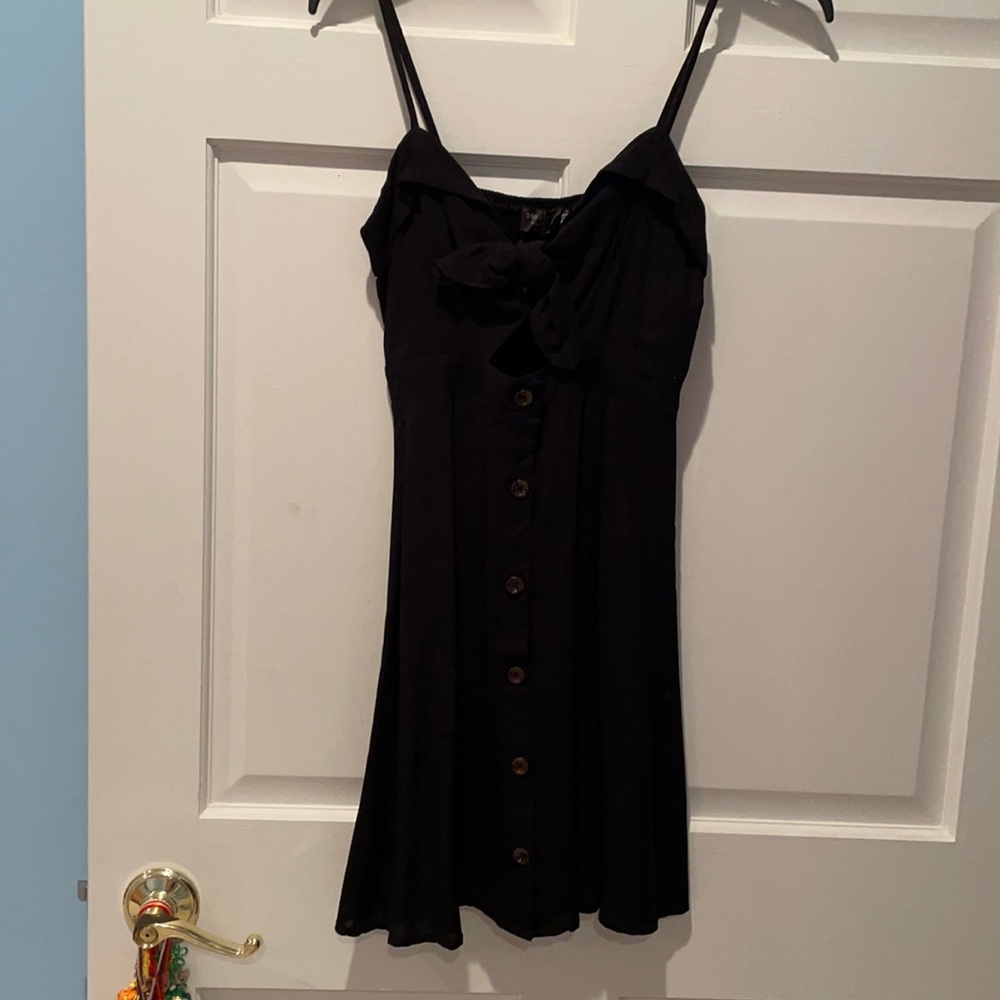 NWT tie front sundress